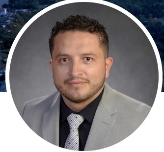 Nelson Cardona, founder and director of EdsDoo Education
